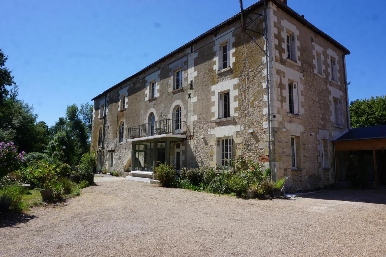 Le Moulin De Moquesouris - Chambres D'Hotes Et Table D'Hote Nazelles-Negron Luaran gambar