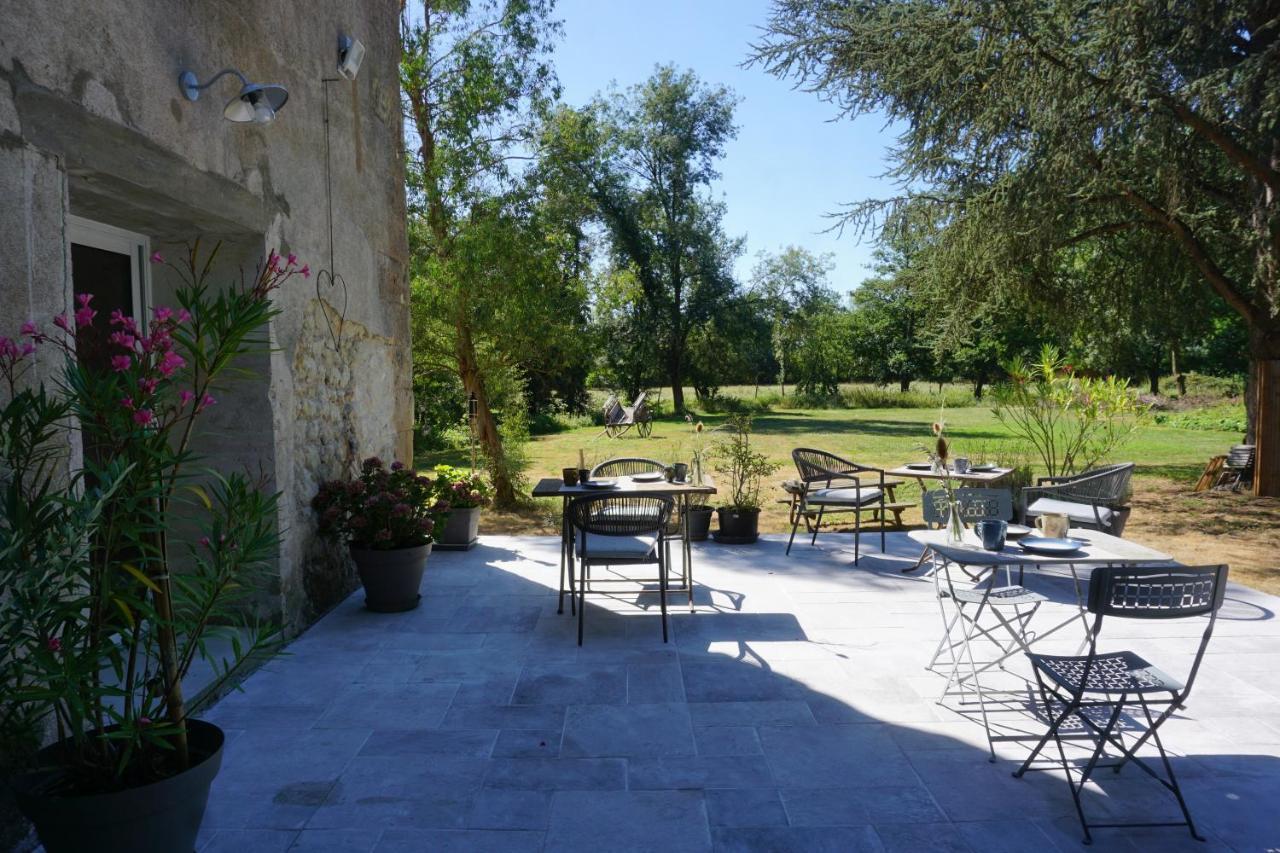 Le Moulin De Moquesouris - Chambres D'Hotes Et Table D'Hote Nazelles-Negron Luaran gambar